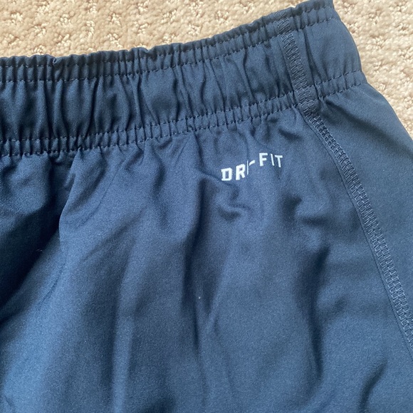 Men’s Nike joggers - Picture 8 of 9